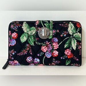 Vera Bradley Winter Berry Floral Turn Lock Wallet RARE Retired